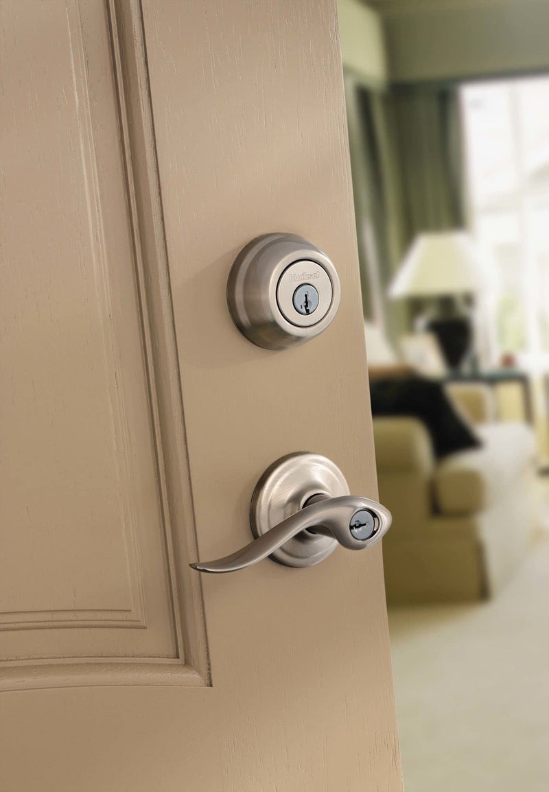 Kwikset مقبض باب دخول كويكست تستان مع قفل ومفتاح، ذراع خارجي قابل للعكس وآمن، للمدخل الأمامي وغرف النوم، برونز فينيسي، مقاوم للاختيار، أمان إعادة مفتاح سمارتكي وميكروبان - Image 1